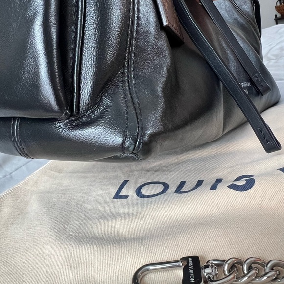 Louis Vuitton CarryAll Cargo Vibe PM - Picture 9 of 17